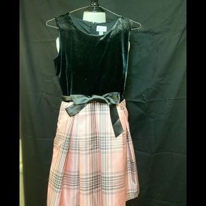 Girls sleeveless dress